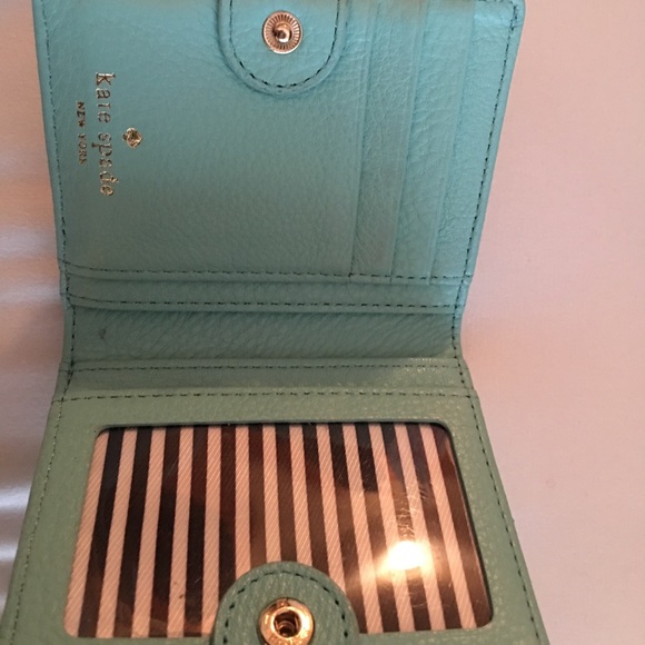 Kate Spade Wallet. Mint Green - Picture 5 of 6